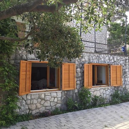 Cozy Place On The Beach Apartment Trogir Ngoại thất bức ảnh
