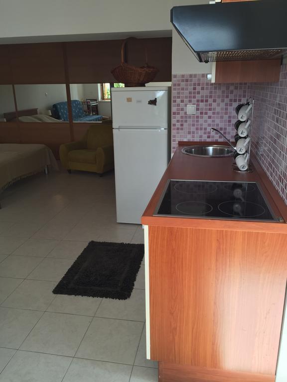 Cozy Place On The Beach Apartment Trogir Ngoại thất bức ảnh