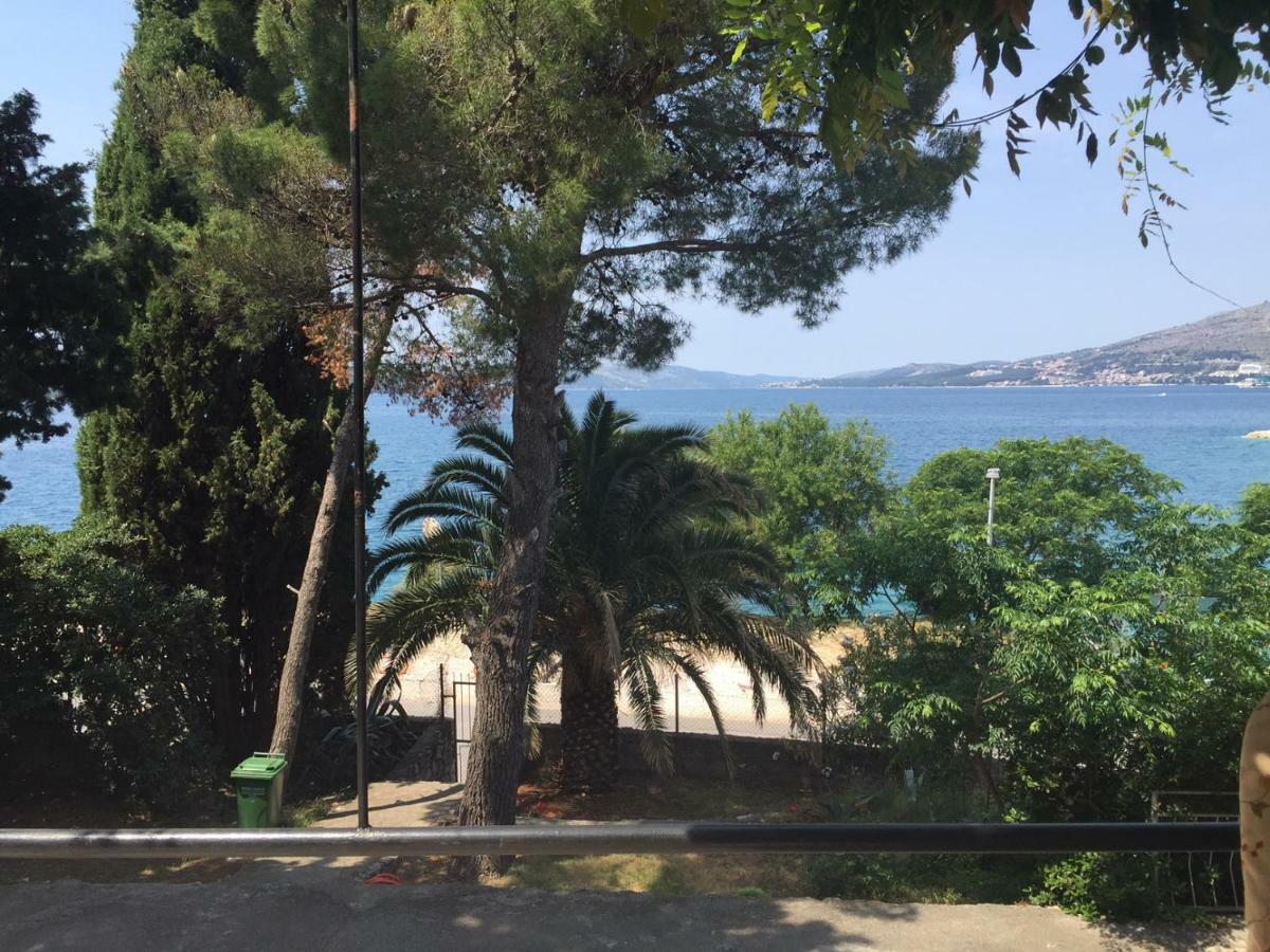Cozy Place On The Beach Apartment Trogir Ngoại thất bức ảnh